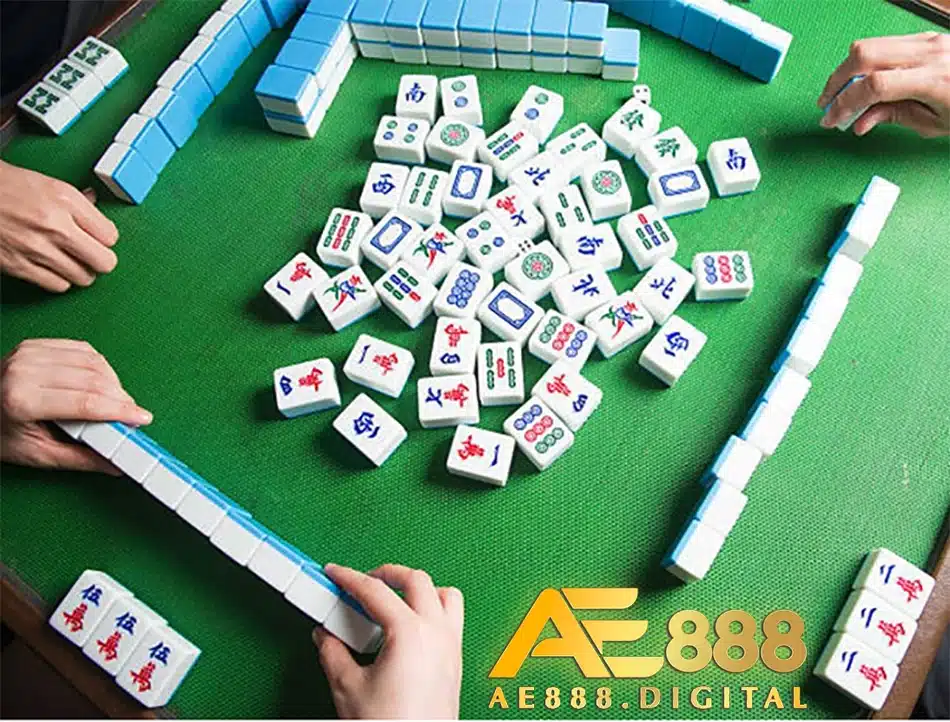 ae888 cần theo dõi sự thay đổi vị trí của các quân bài