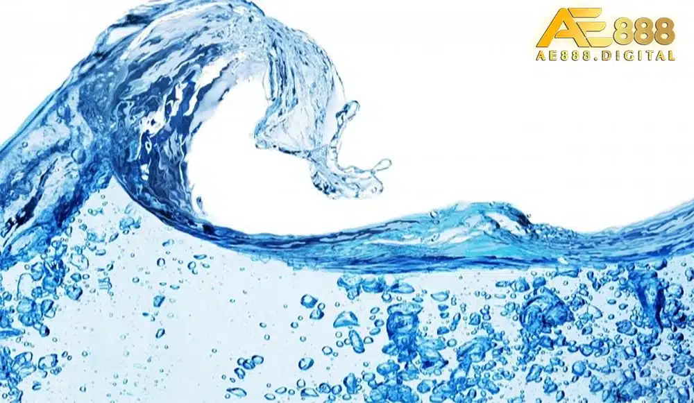 Giấc mơ thấy nước ngập mang đến nhiều ý nghĩa đa dạng tùy thuộc vào hoàn cảnh cụ thể và cảm nhận chủ quan của người chiêm bao